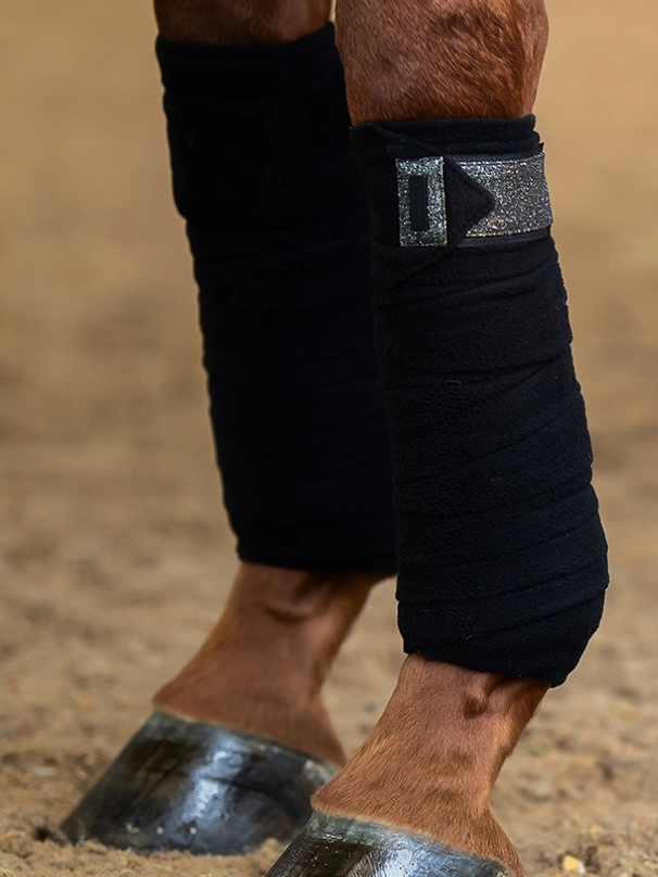 Equestrian Stockholm Fleece Bandagen Northern Light Glimmer Equestrian Stockholm Fleece Bandagen Northern Light Glimmer
