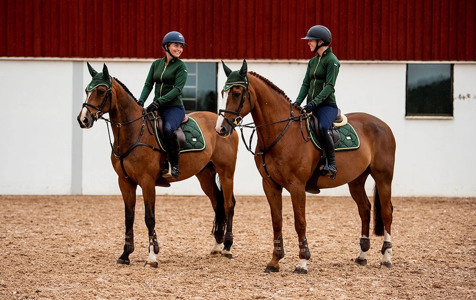 saddle-pad-jump-forest-green-esstockholm Equestrian Stockholm Spring Schabracke Forest Green