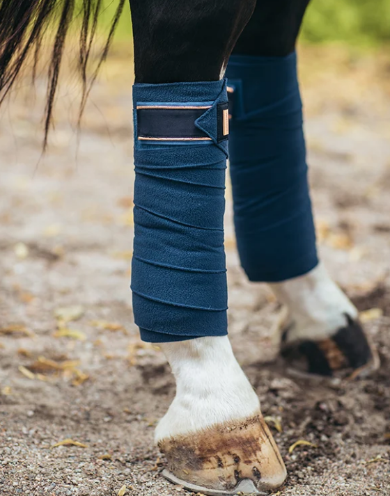 flbmb1 Equestrian Stockholm Fleece Bandagen Monaco blue