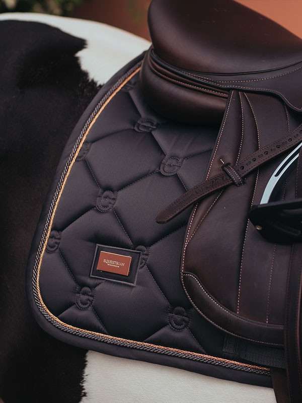 jump-saddle-pad-dark-sky-equestrian-stockholm Equestrian Stockholm Spring Schabracke Dark Sky