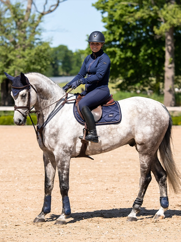 Equestrian Stockholm Spring Schabracke Lagoon Blush Equestrian Stockholm Spring Schabracke Lagoon Blush
